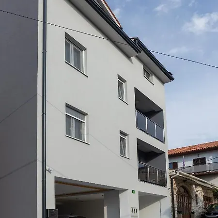 City Apartments Silver Pula Exterior foto